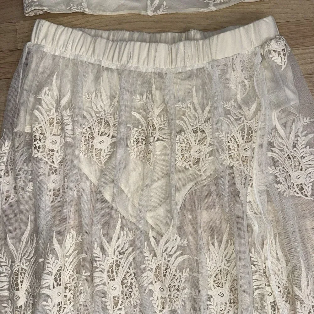 Fashion to Figure SRV x FTF Sheer Lace Maxi Skirt Crop Top Plus Size 2X - Picture 2 of 8